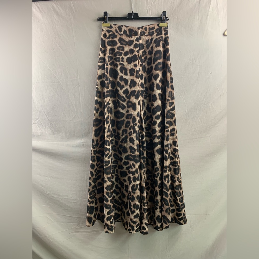 High Waist Leopard Wide Leg Pants - Picture 6 of 9